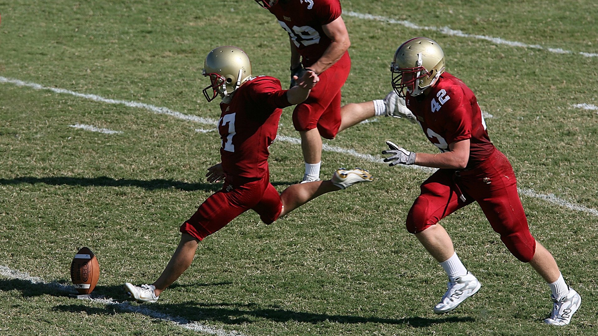 9游游戏官网-“足球+文化+旅游”深度融合产业在全国多地加速推动，行业前景光明